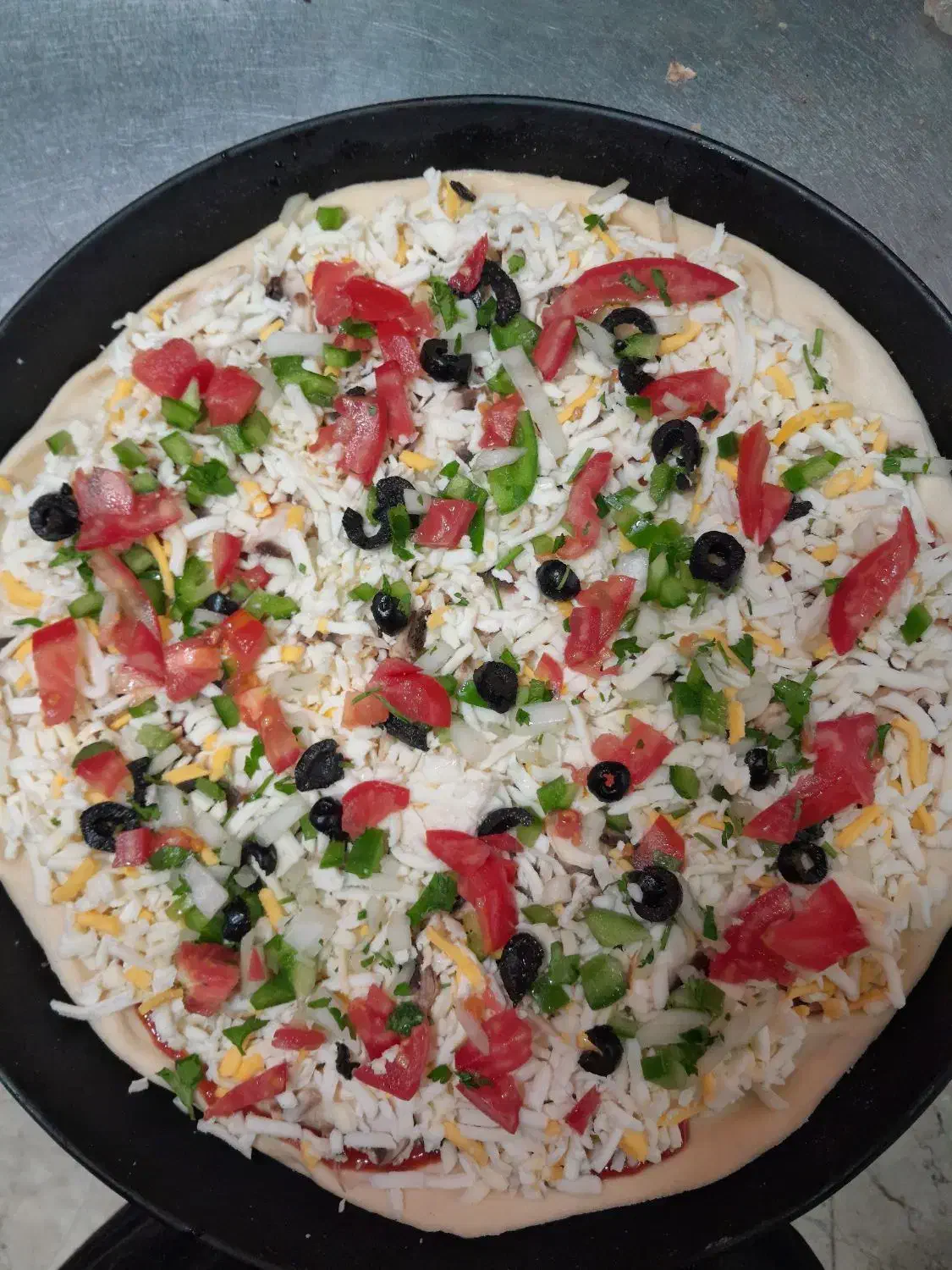 با سلام یک نفر نیرو نیمه ماهر|استخدام خدمات فروشگاه و رستوران|تربت‌حیدریه, طالقانی|دیوار