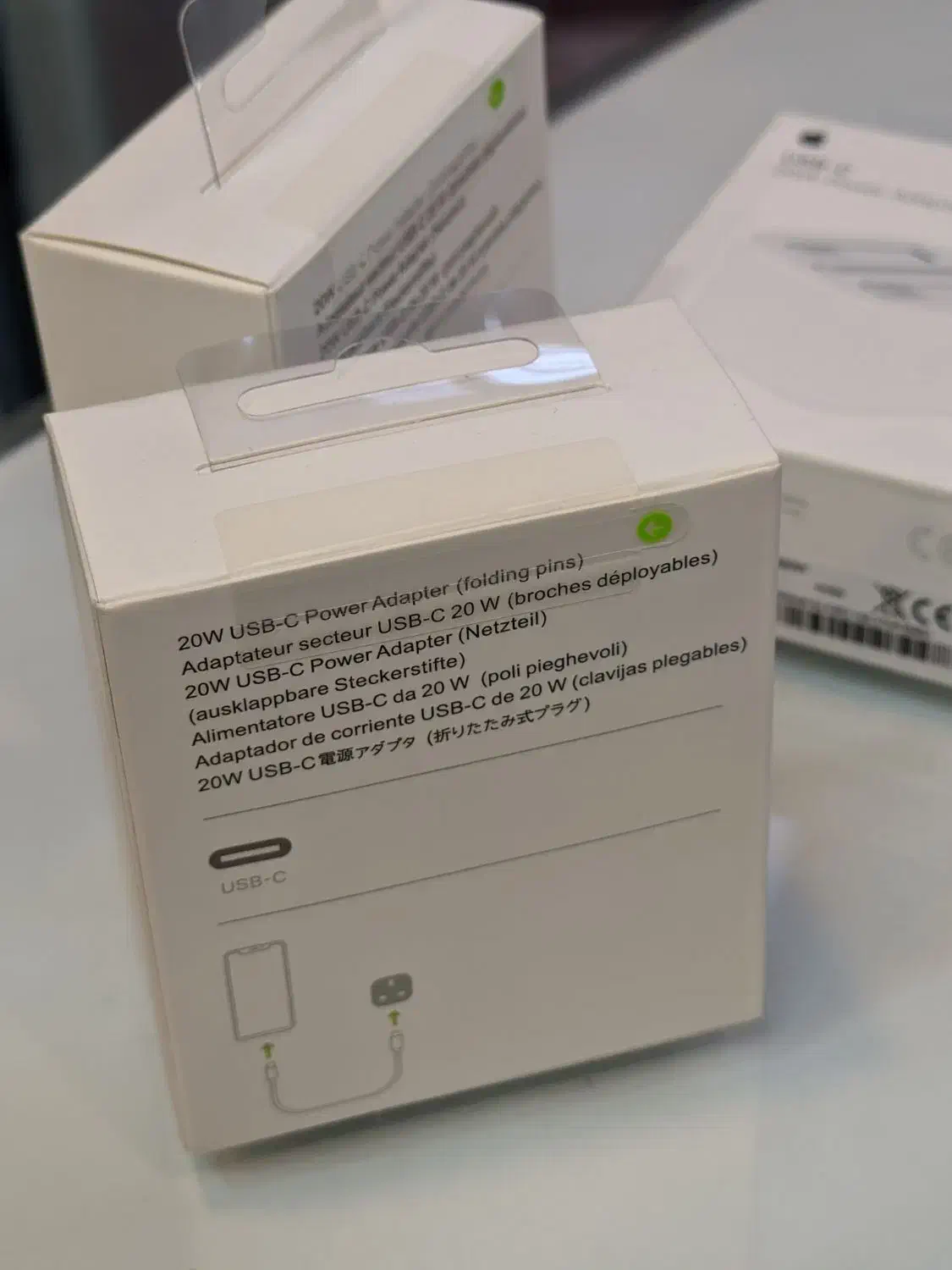 تعدادی ایرپاد و ادابتور آیفون|لوازم جانبی موبایل و تبلت|بندرعباس, |دیوار