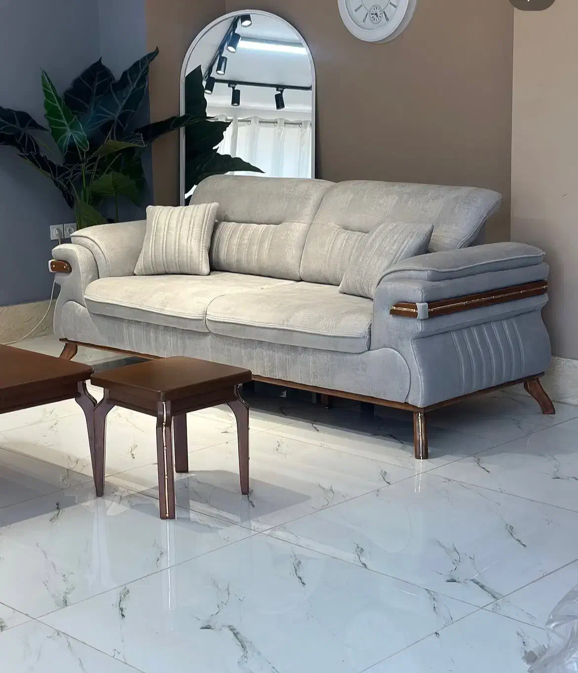 مبل مانیا **مبل الماس شهر ** اقساط با چک صیادی|مبلمان خانگی و میز عسلی|خرم‌آباد, |دیوار