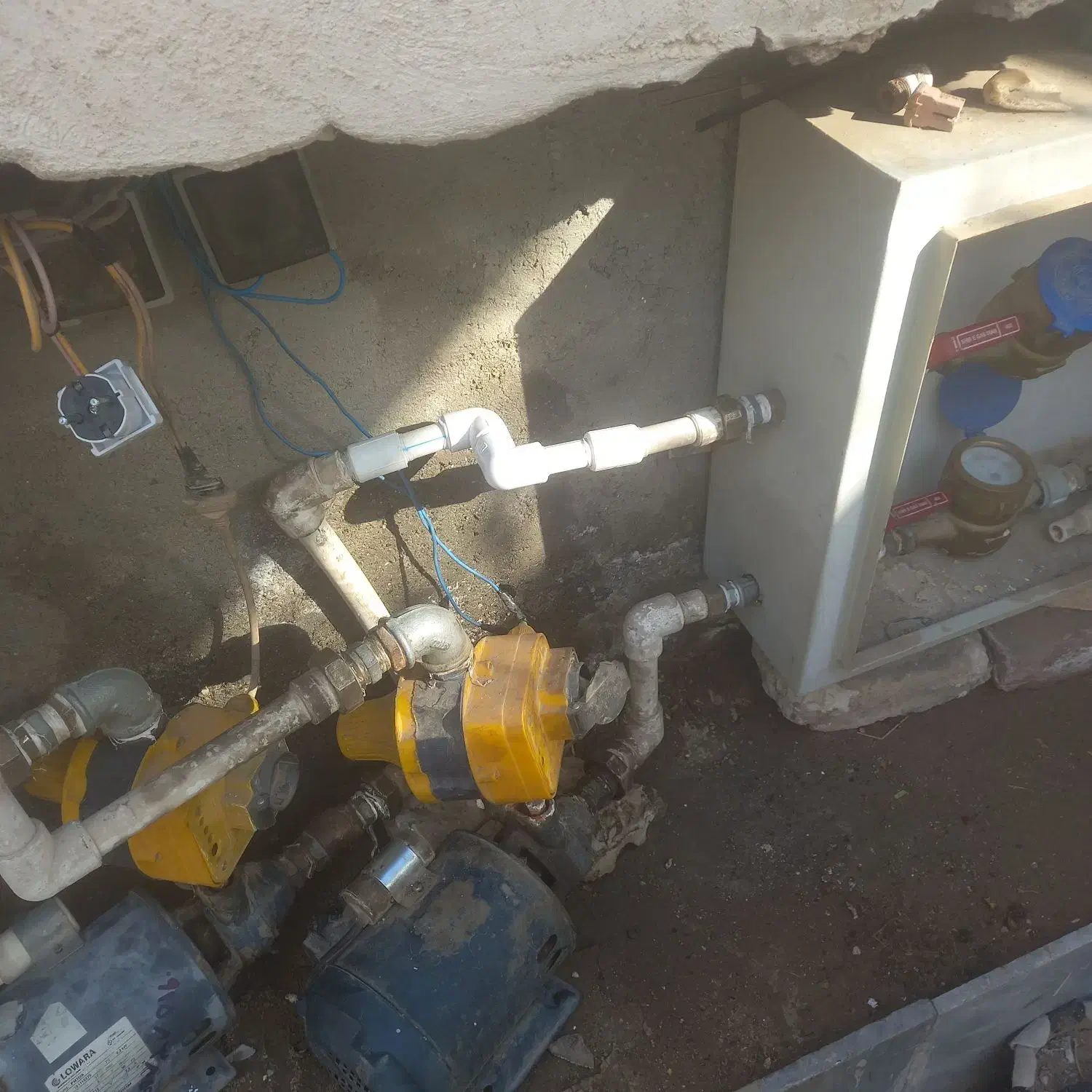 لوله کشی آب و فاظلاب و جوشکاری سیار انجام میشود|خدمات پیشه و مهارت|زاهدان, |دیوار