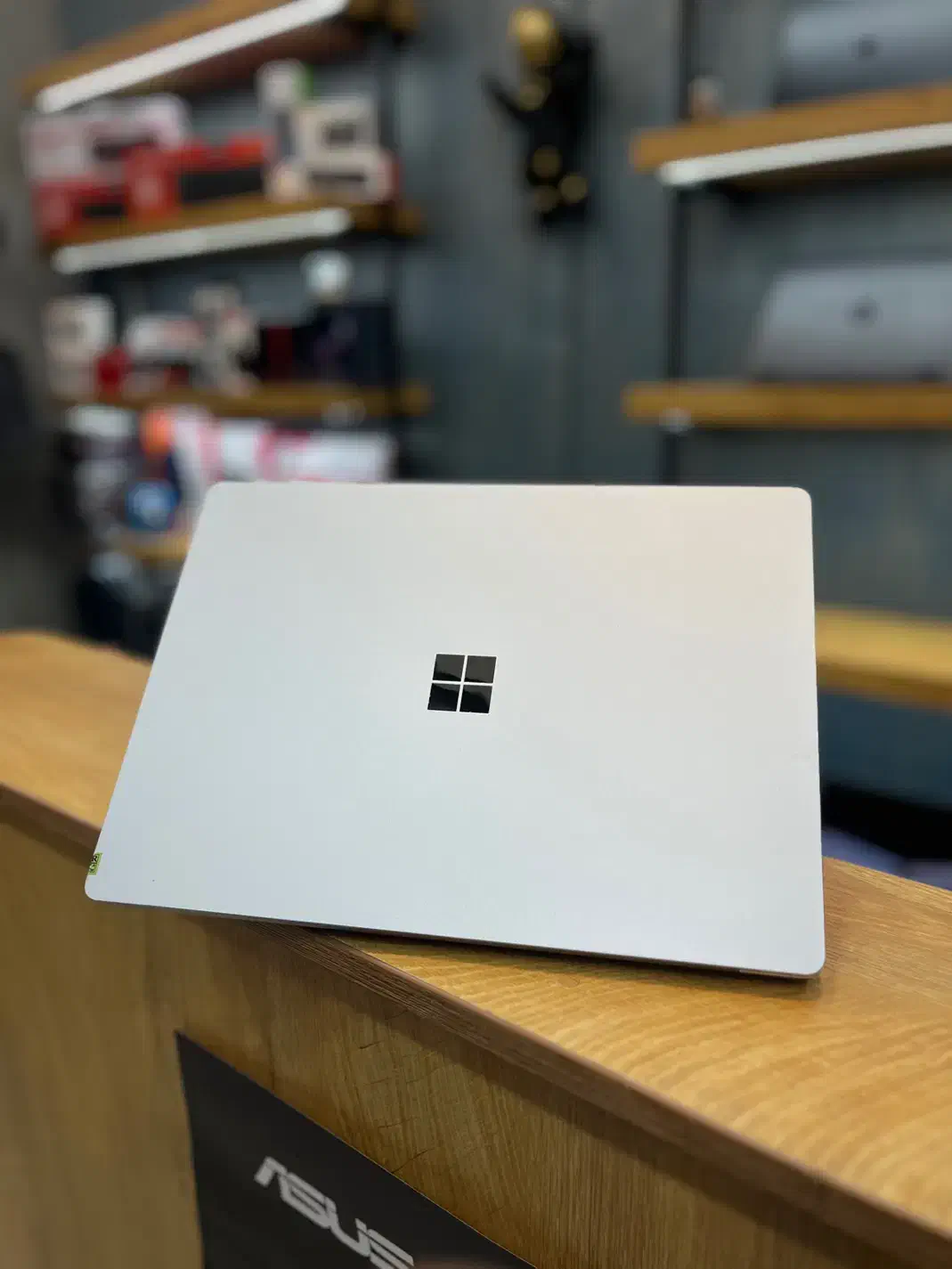 سورفیس لپتاپ۳ سیلور i5 رم 8 SSD 256 بسیار تمیز|رایانه همراه|قم, باغ شازده|دیوار