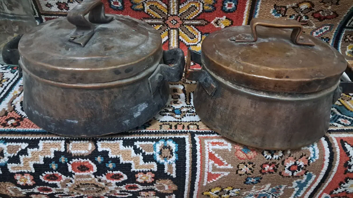 قابلمه مسی ۹۰ساله عطیقه|کلکسیون اشیاء عتیقه|اصفهان, عسگریه|دیوار