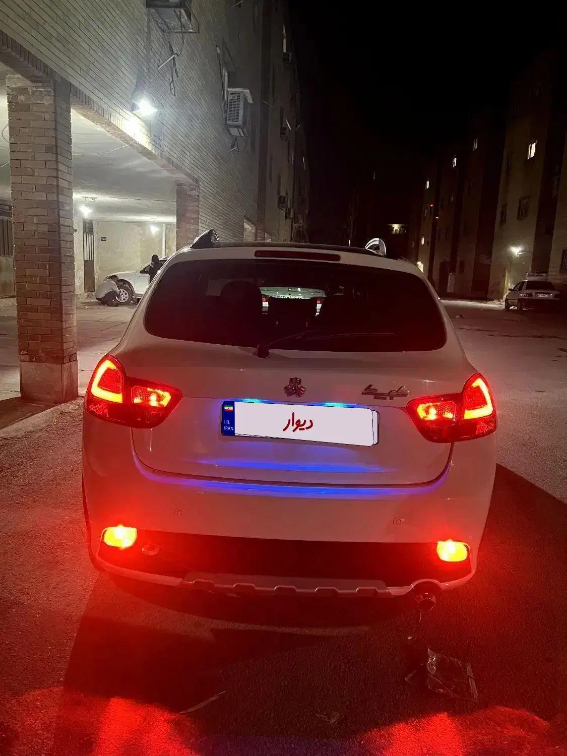 ماشین کوییک R|خودرو سواری و وانت|بندرعباس, |دیوار