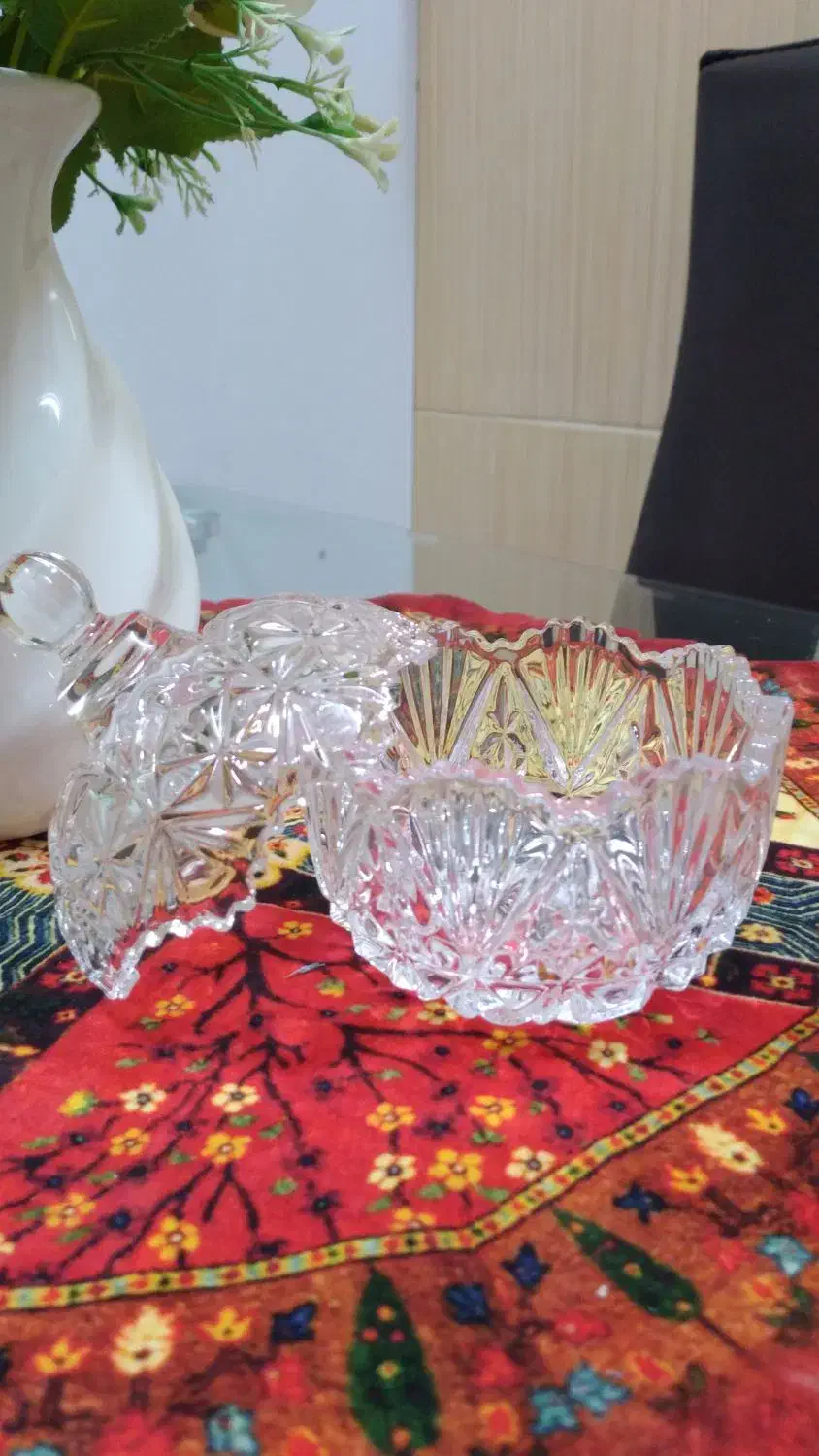 نقل خوری وقندان|ظروف سرو و پذیرایی|قم, قلعه یزدیها|دیوار