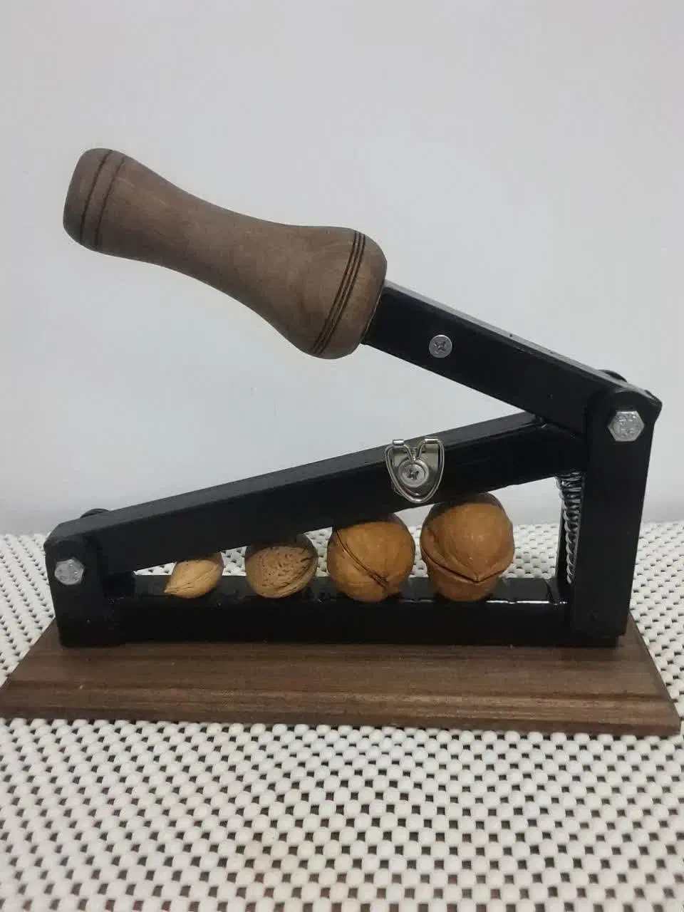 گردو و هسته شکن آپارتمان|سایر لوازم برقی|محمدیه-قزوین, |دیوار