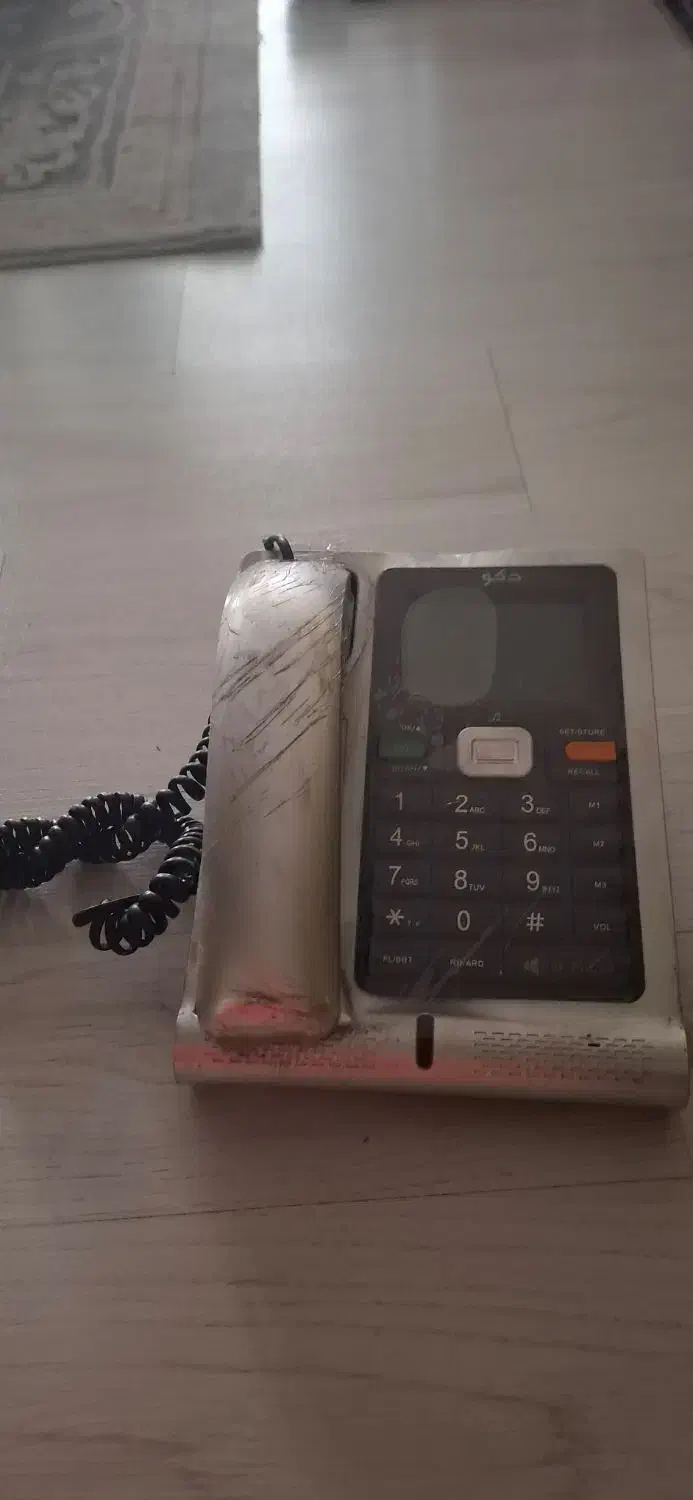 تلفن نو داخل کارتن استفاده نشده|تلفن رومیزی|ابهر, |دیوار