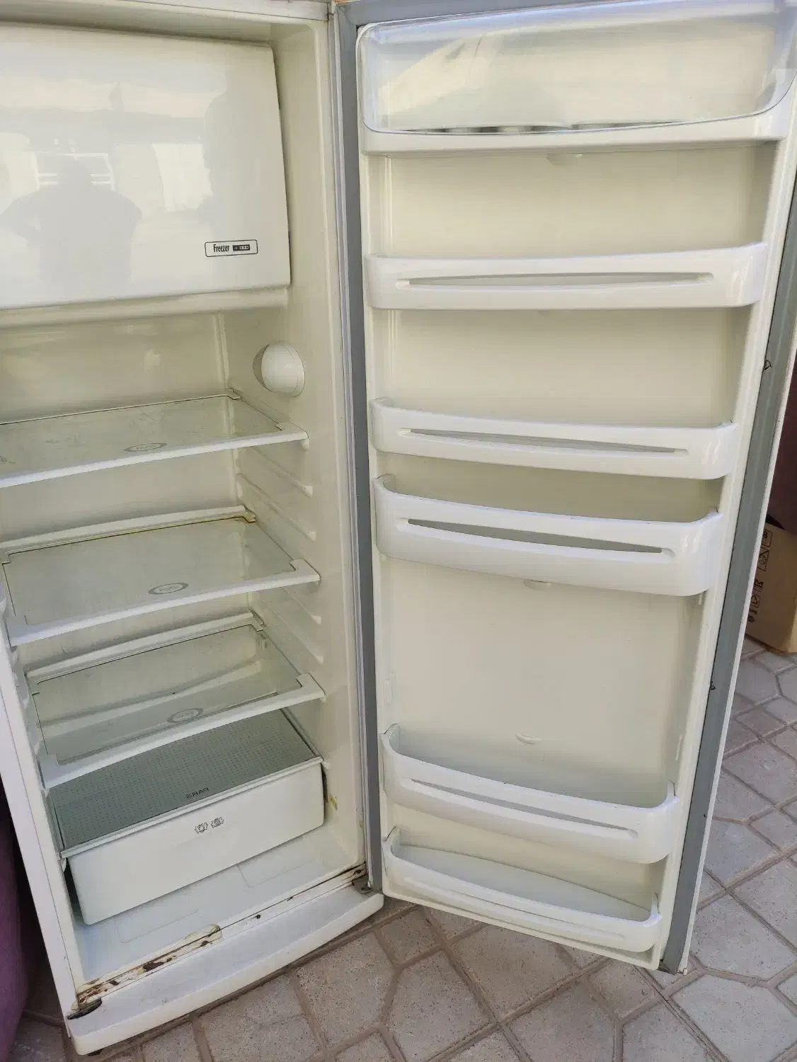 یخچال فریزر|یخچال و فریزر|شیراز, گچی|دیوار