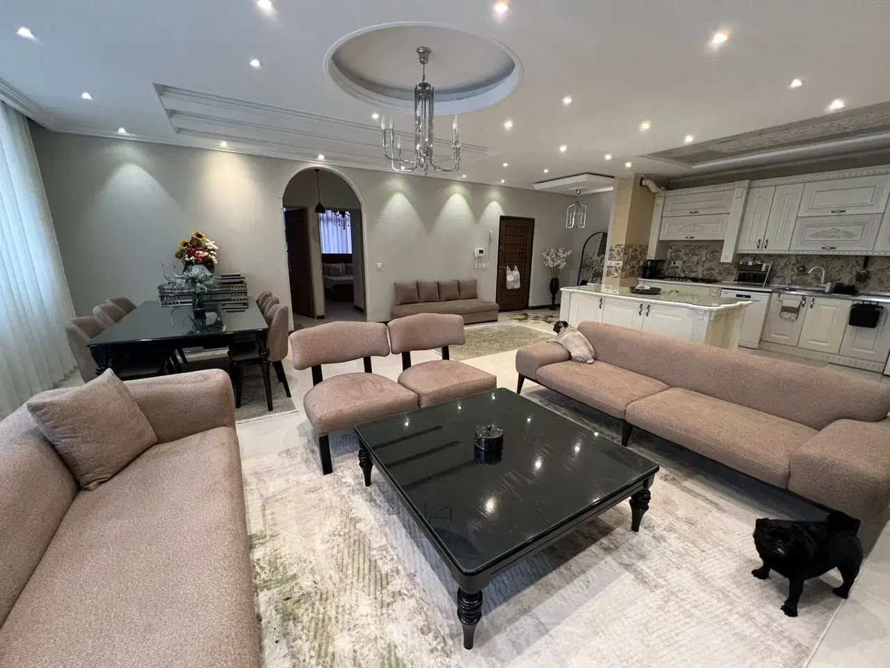 آپارتمان ۱۰۸ متری شیک تمیز