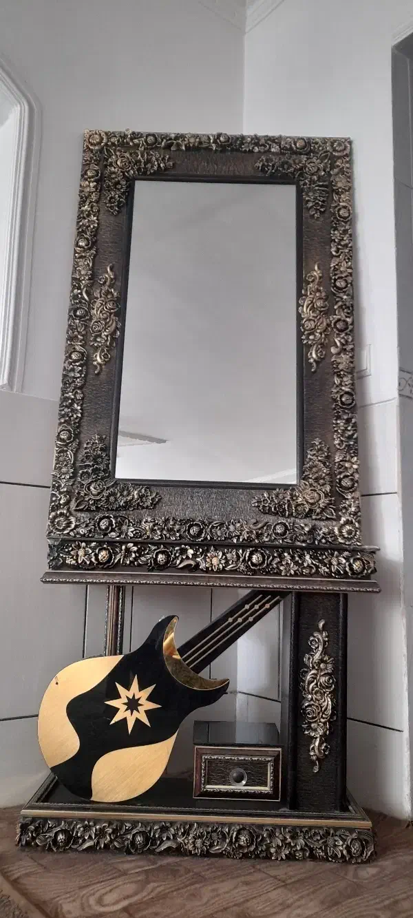 آینه ومیز|بوفه، ویترین، کنسول|مبارکه, |دیوار