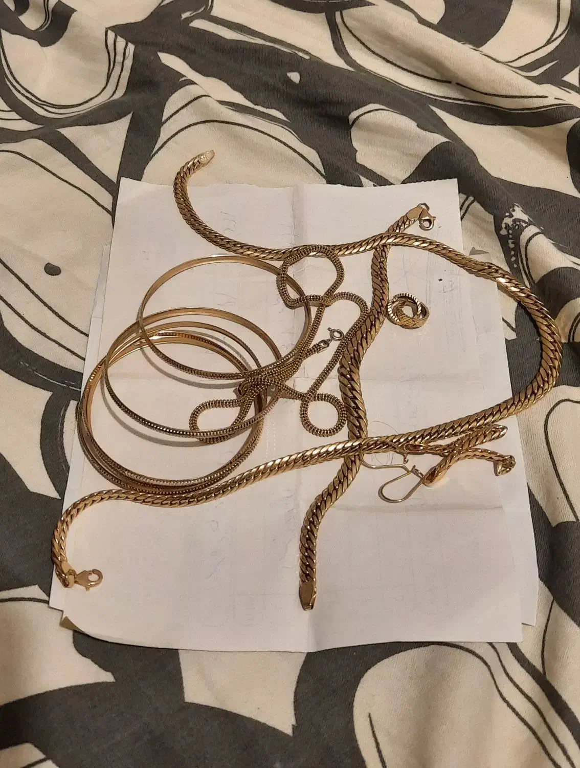 زیور آلات|جواهرات|تالش, هشتپر|دیوار