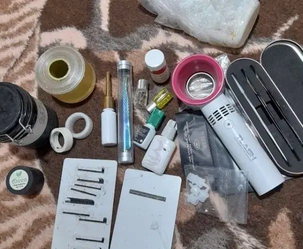 وسایل مژه|آرایشگاه و سالن‌های زیبایی|محمدشهر, ولدآباد|دیوار