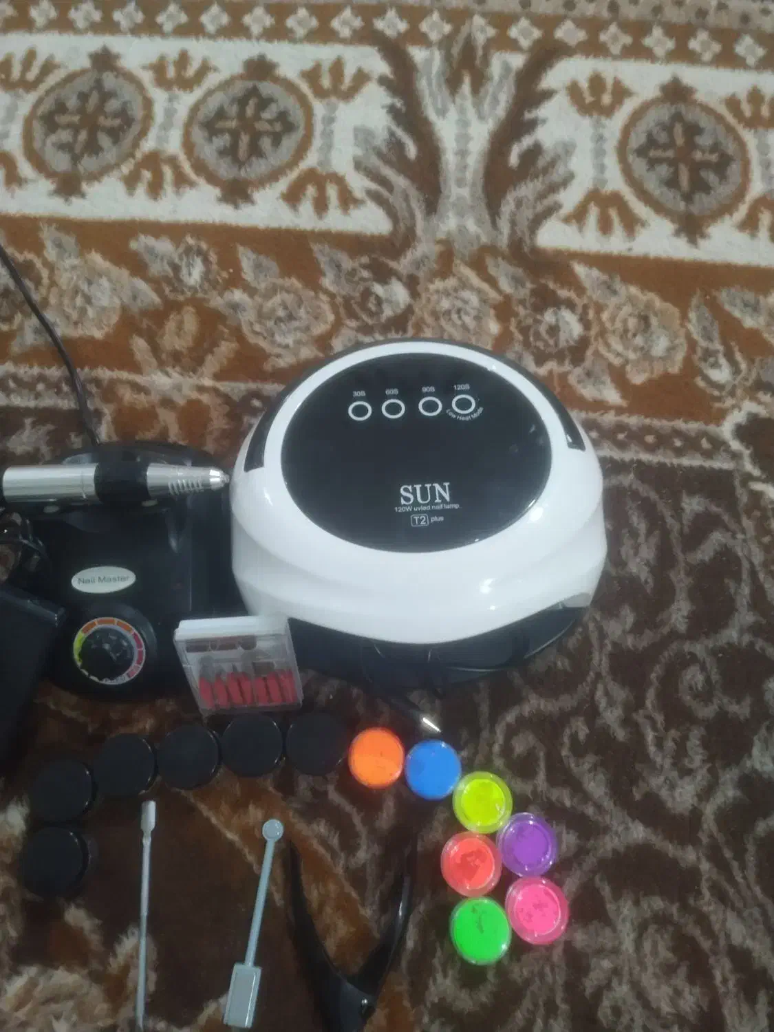 وسایل کاشت ناخن|آرایشی، بهداشتی، درمانی|شاهین‌شهر, خانه کارگر|دیوار