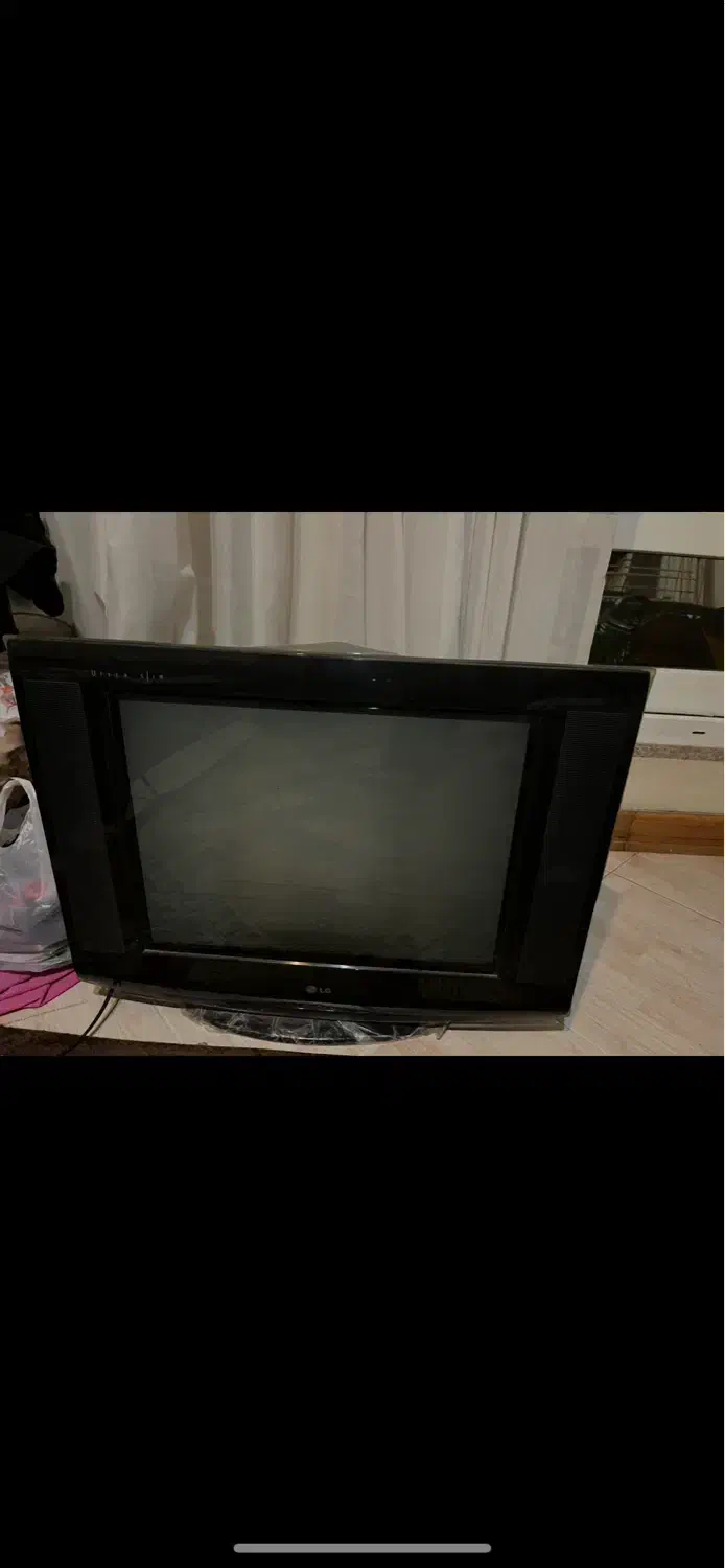 تلویزیون الجی|تلویزیون و پروژکتور|اصفهان, باغ دریاچه|دیوار