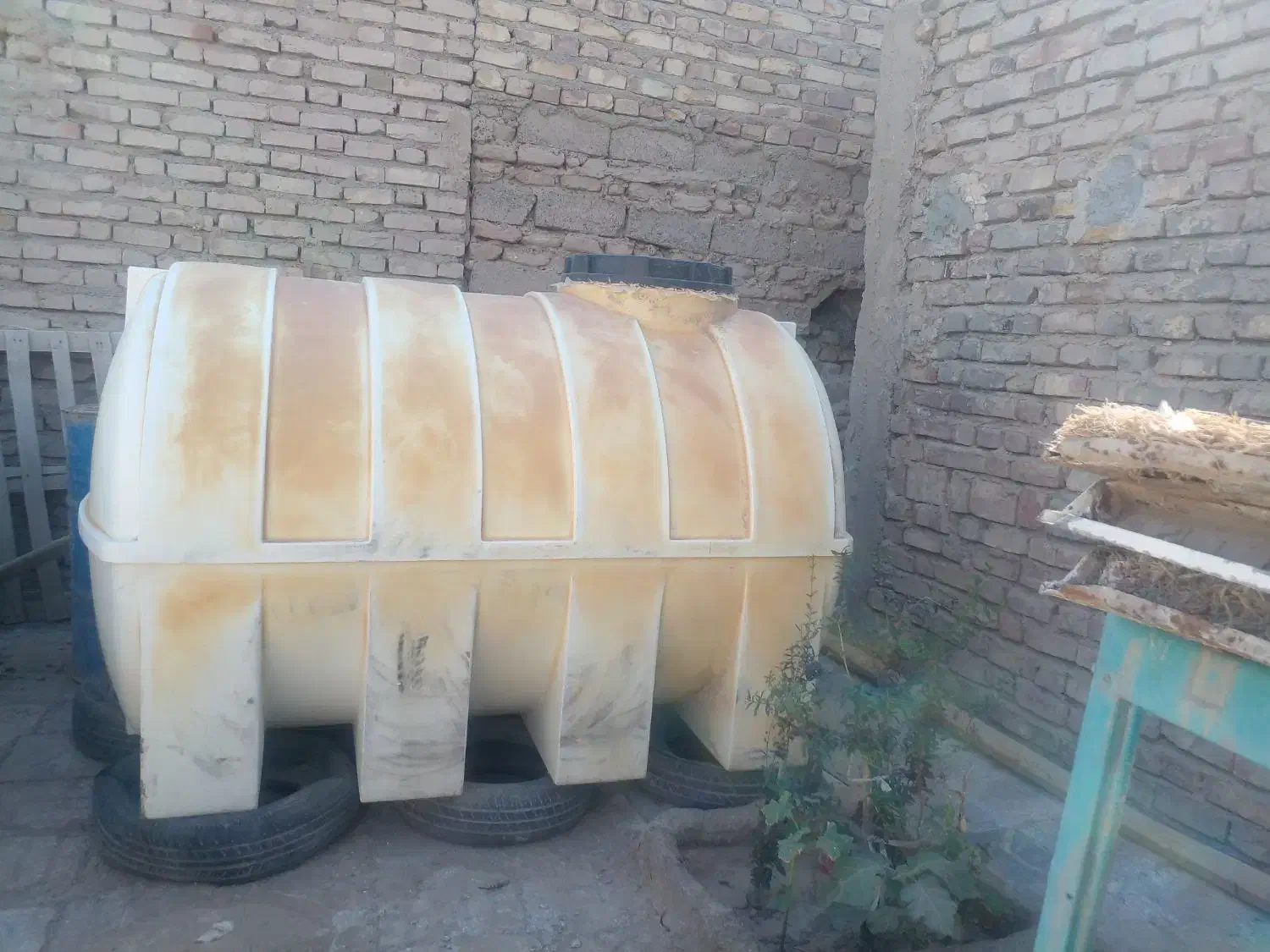 تانکر۲۰۰۰هزارلیتری|مصالح و تجهیزات ساختمان|نیمروز, |دیوار