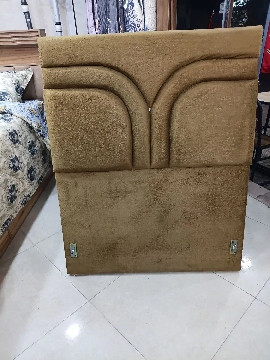 تخت تدی|تشک تختخواب|سمنان, |دیوار