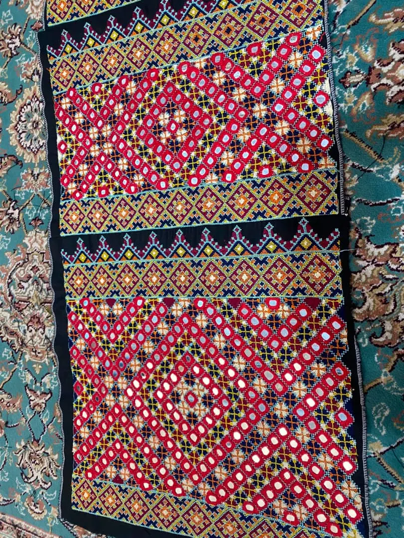 خراج|لباس|سراوان, |دیوار