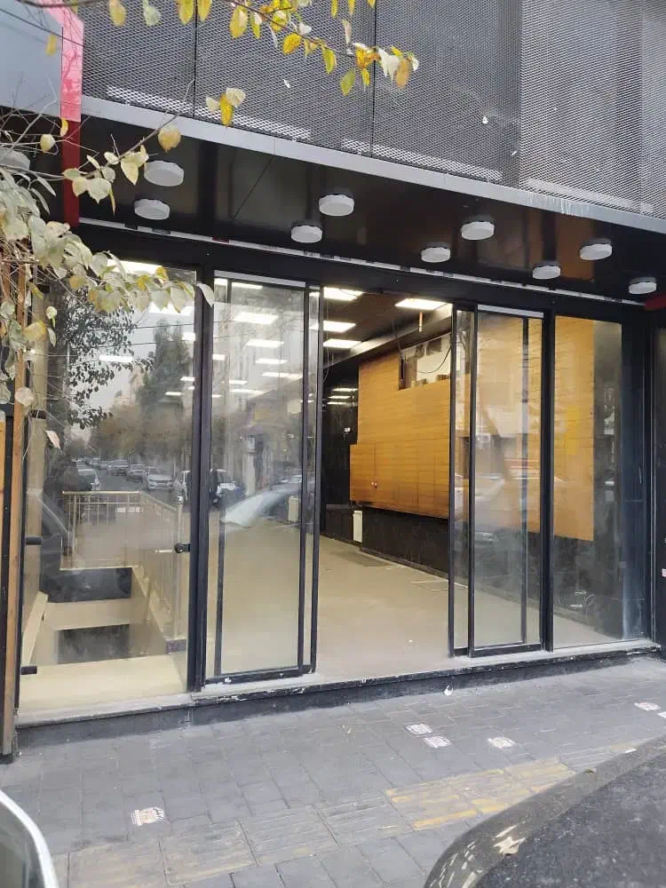 ملک استثنایی تجاری درخ اصلی نبردمناسب همه مشاغل|اجارهٔ مغازه و غرفه|تهران, نیروی هوایی (پیروزی)|دیوار