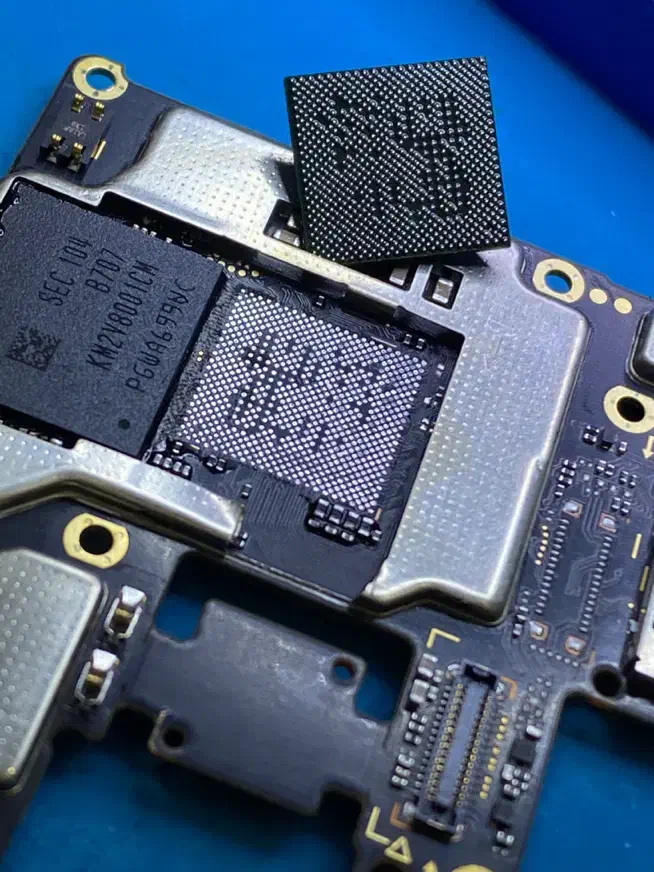 تعمیرات موبایل و آموزش تعمیرات تخصصی|خدمات رایانه‌ای و موبایل|قم, عمار یاسر|دیوار