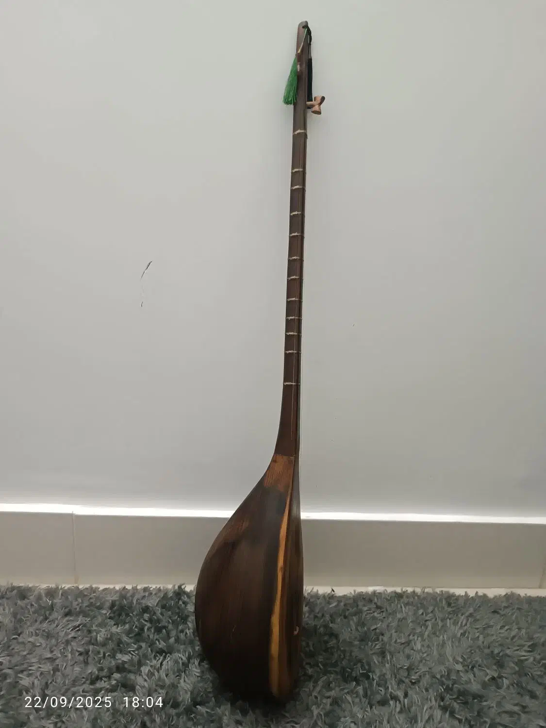 دوتار خوش صدا|سازهای سنتی|بجنورد, |دیوار