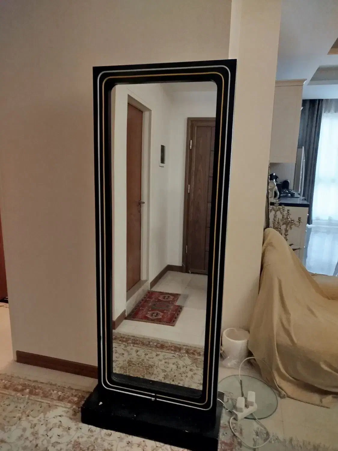 آینه مزونی|آینه|تهران, باغ فیض|دیوار