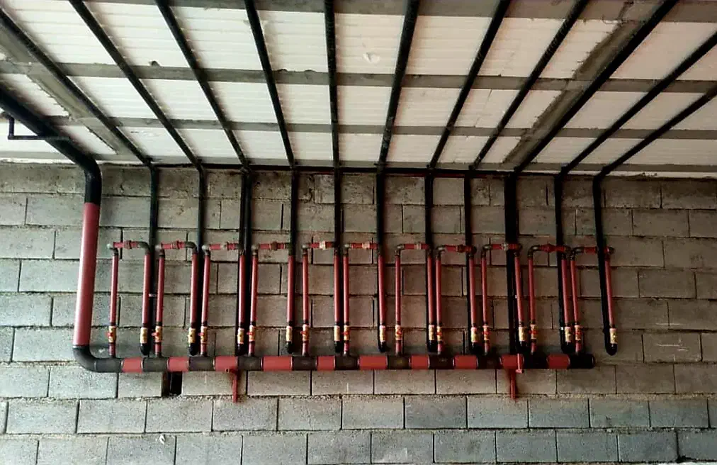 لوله کشی گاز تو کار رو کار|خدمات پیشه و مهارت|بروجرد, |دیوار