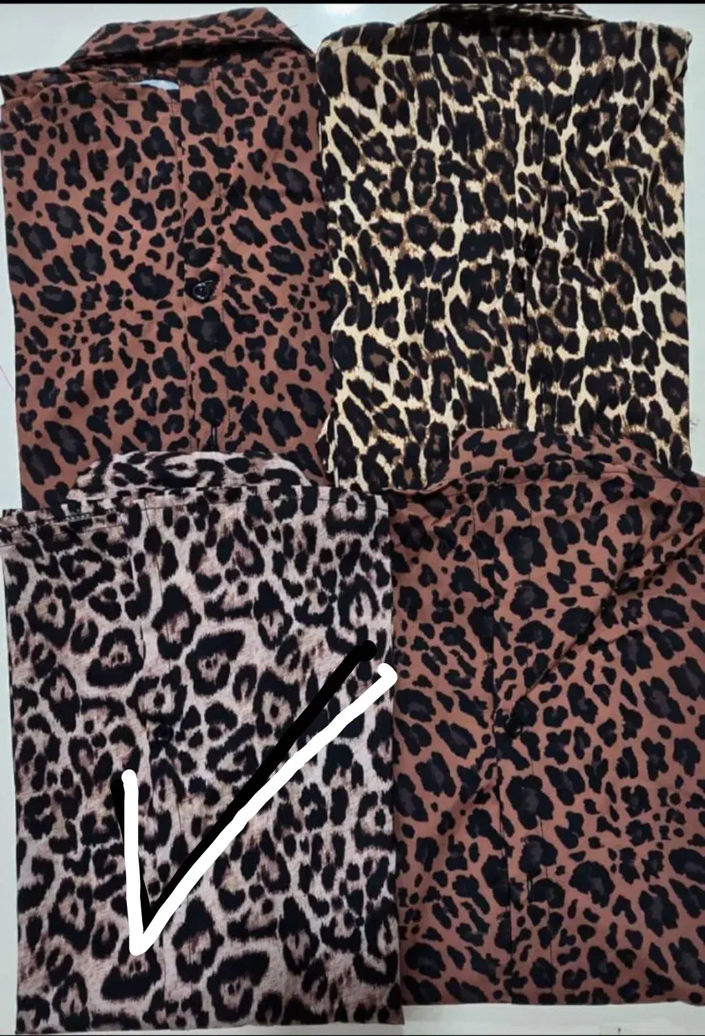 شومیزپلنگی|لباس|آستانه اشرفیه, |دیوار