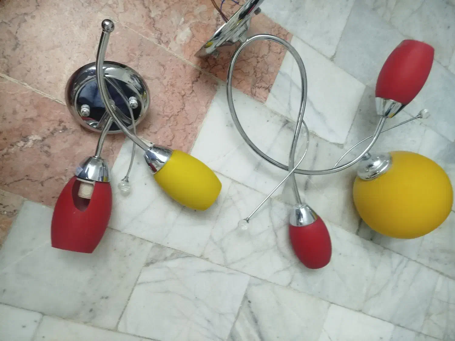 لوستر و چراغ دیواری ست|لوستر و چراغ آویز|کرج, کوی مدرس|دیوار