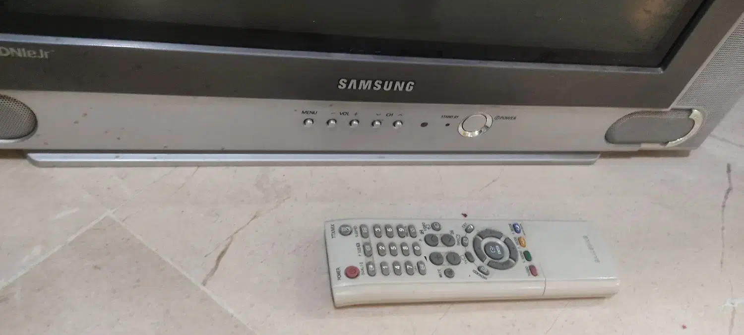 تلویزیون ۲۱ اینچ کم کارکرد|تلویزیون و پروژکتور|تهران, ستارخان|دیوار