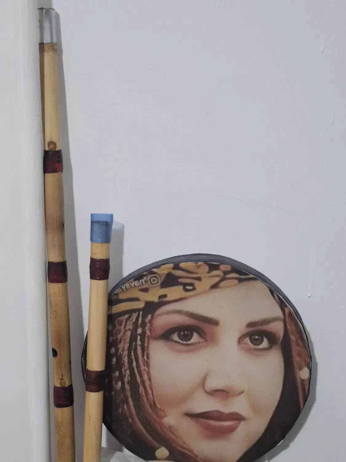 دف نی دایره|سازهای سنتی|ساوه, |دیوار