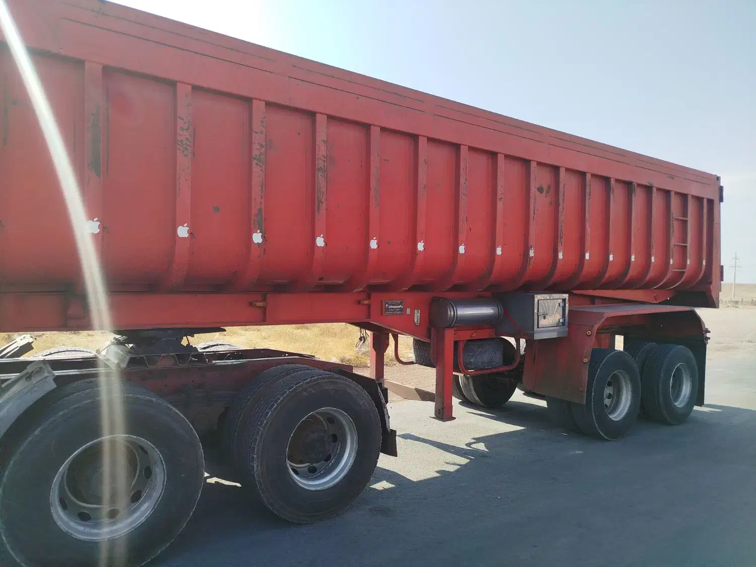 کمپرسی دومهور|خودرو سنگین|میانه, |دیوار