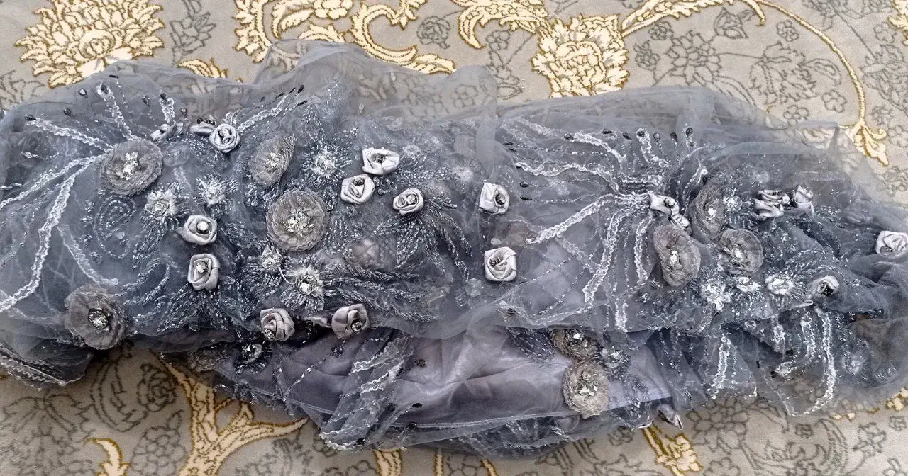 لباس کُردی سقزی تمام سنگ و ملیله|لباس|ایلام, |دیوار