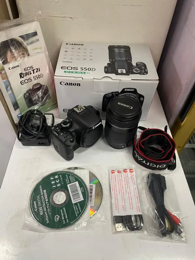 دوربین کنن ۵۵۰|دوربین عکاسی و فیلمبرداری|تهران, اسکندری|دیوار