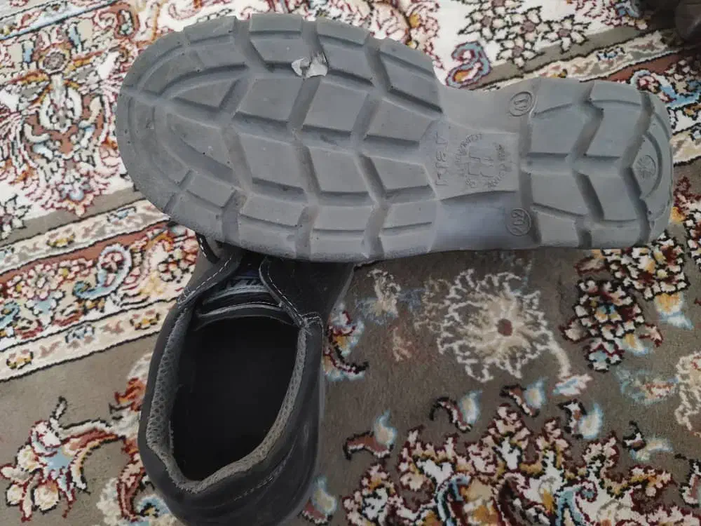 کفش ایمنی|کیف، کفش، کمربند|مشکین‌دشت, |دیوار