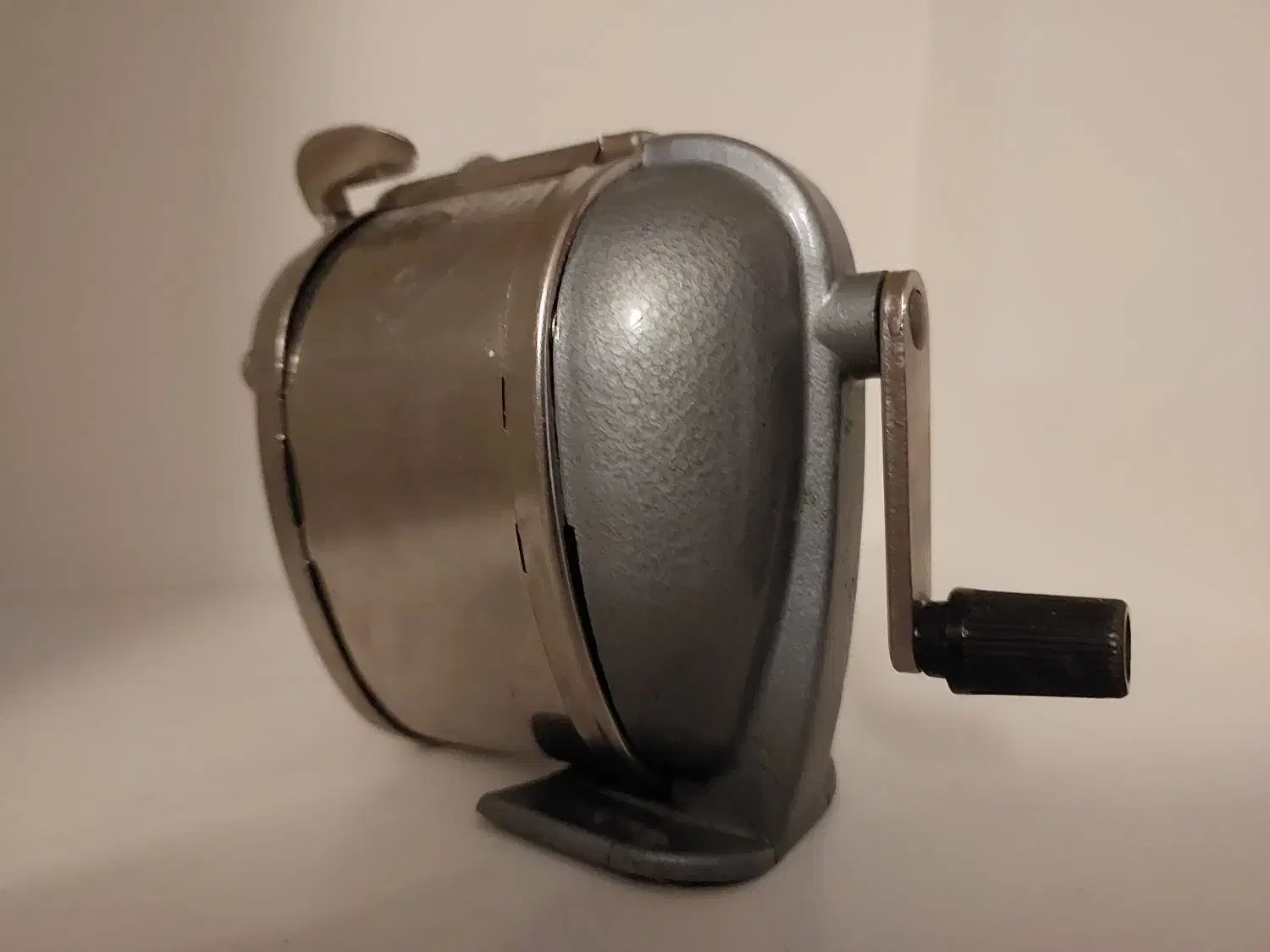 مداد تراش آمریکایی آنتیک|کلکسیون اشیاء عتیقه|تهران, دروس|دیوار