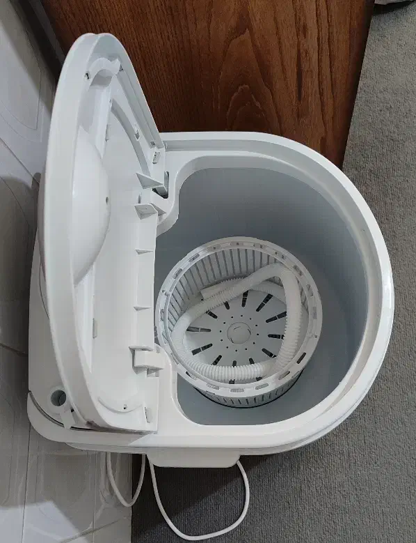 مینی واش|ماشین لباسشویی و خشک‌کن لباس|قم, باغ کرباسی|دیوار