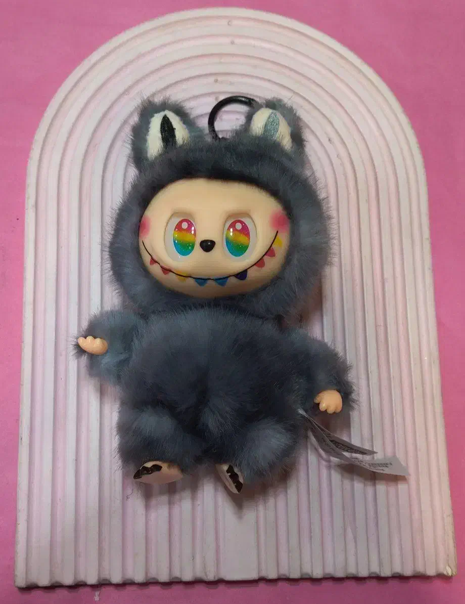 عروسک لبوبو|اسباب‌‌بازی|مشهد, رده|دیوار