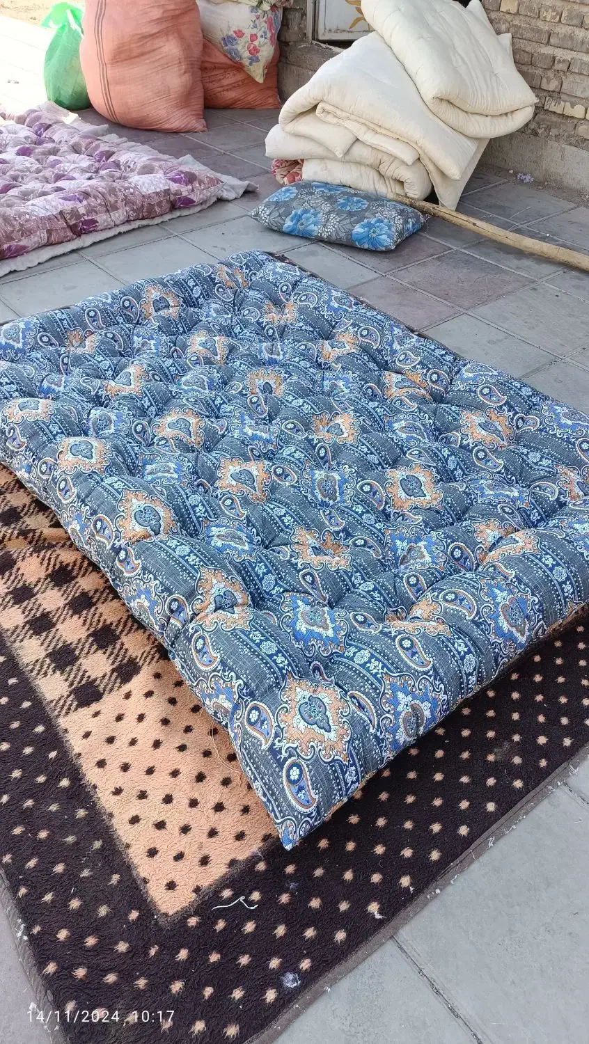 ندافی سعید|رختخواب، بالش، پتو|خرمشهر, |دیوار