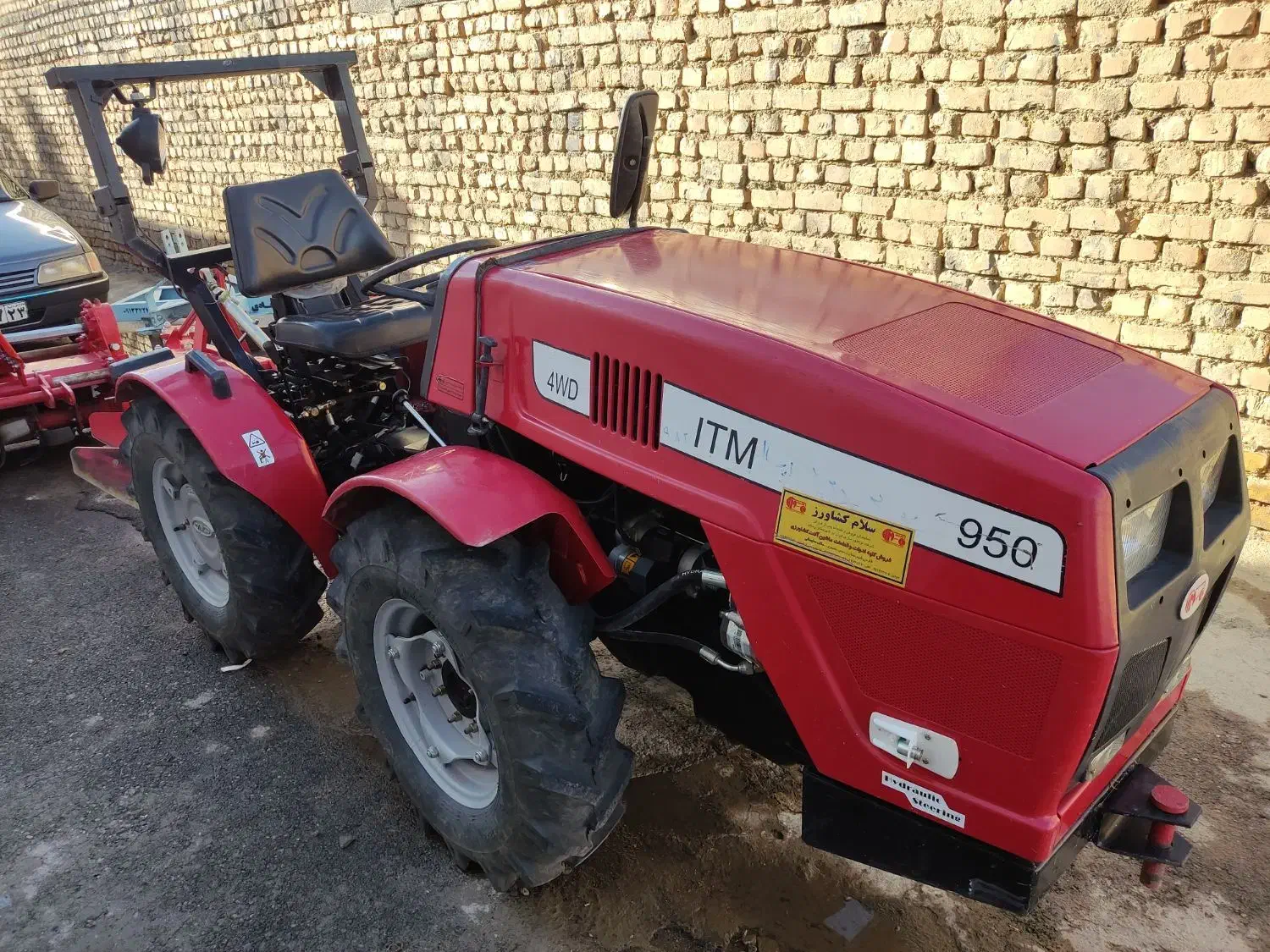 تراکتور باغی 950 گلدونی به همراه ادوات|خودرو سنگین|گلپایگان, |دیوار