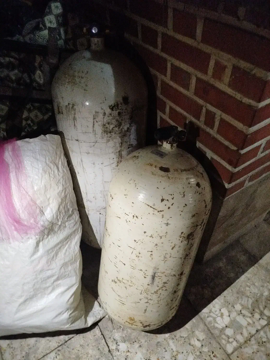 فروش  دو عدد کپسول سی ان جی|قطعات یدکی و لوازم جانبی|شاهین‌شهر, خانه کارگر|دیوار