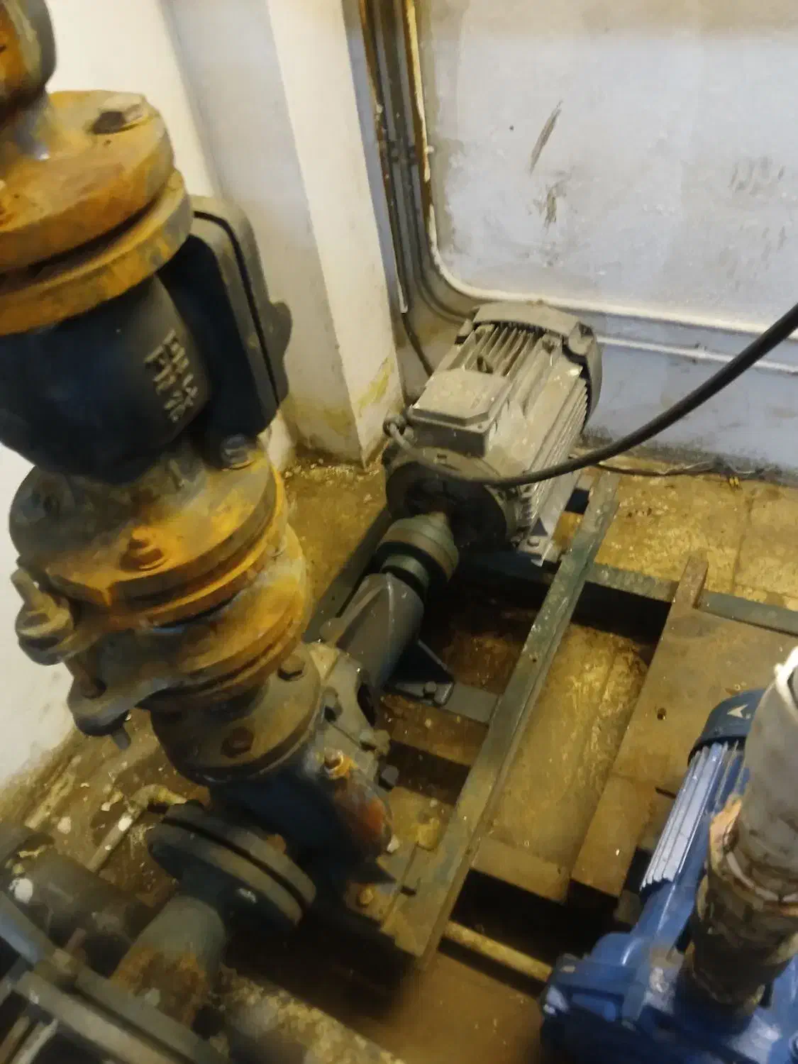 سیم پیچی و تعمیرات پمپ آب و موتورخانه|خدمات پیشه و مهارت|تهران, کن|دیوار