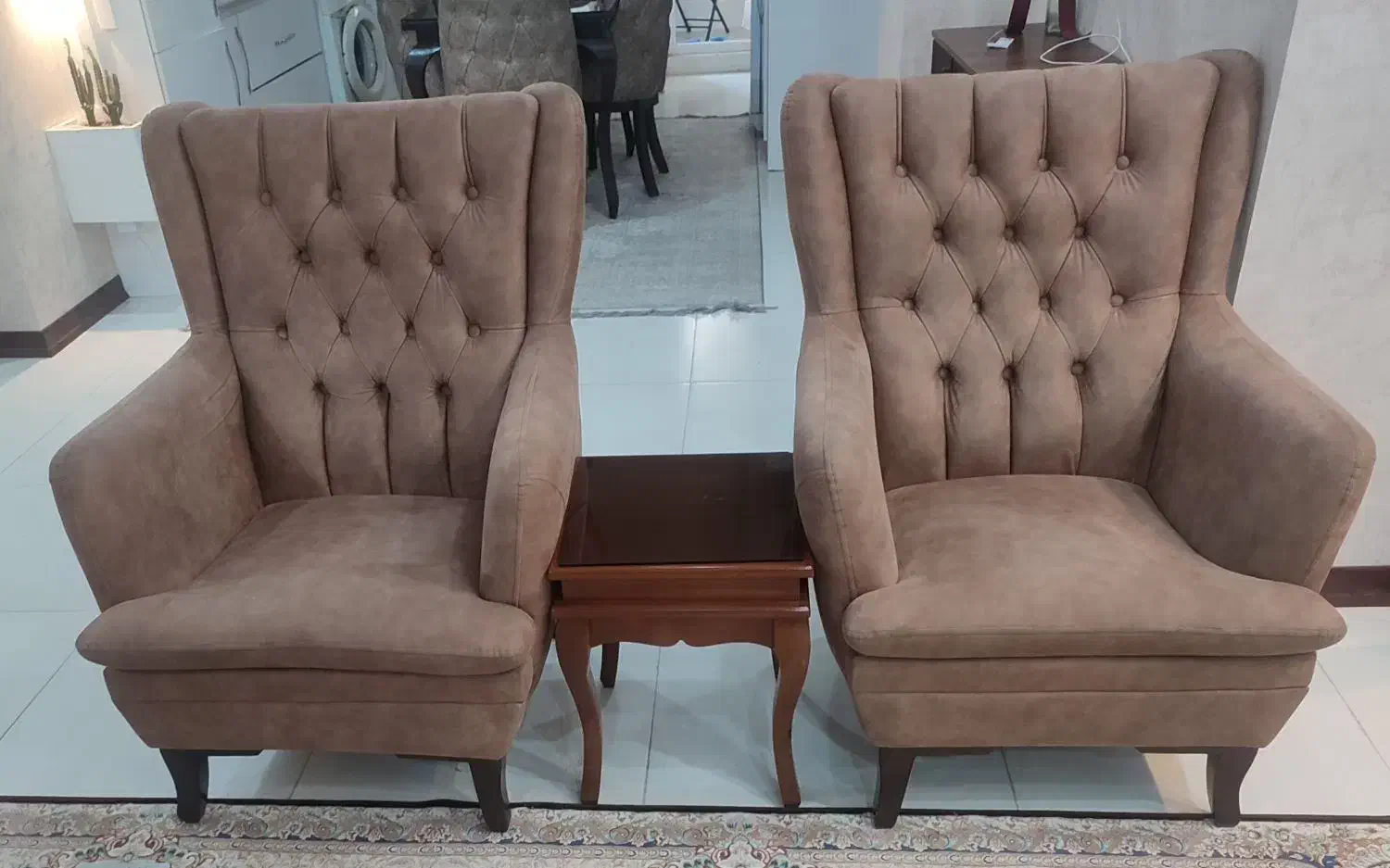 یک دست مبل چستر|مبلمان خانگی و میز عسلی|قرچک, میرزائی شمالی|دیوار