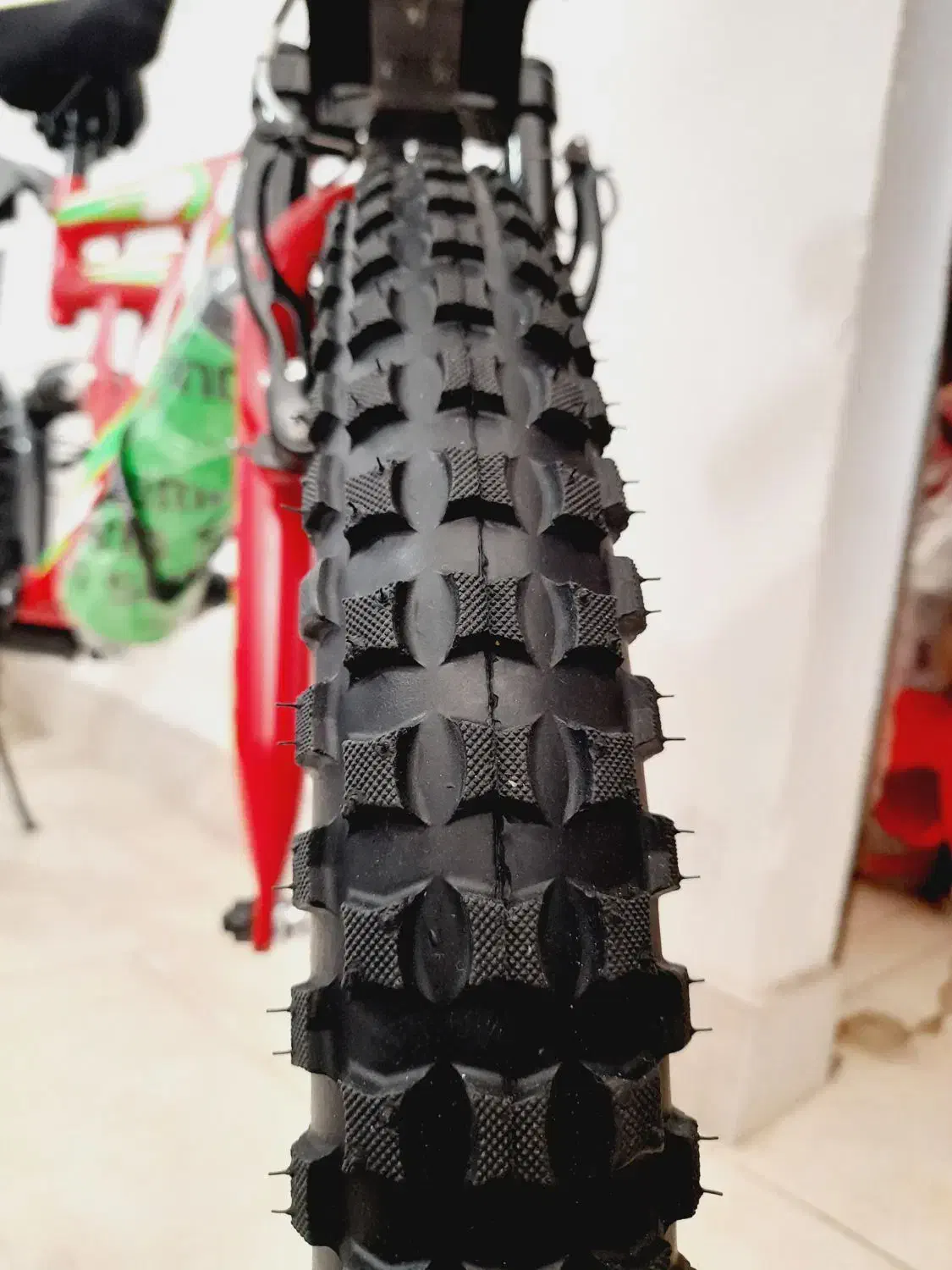 دوچرخه ۲۰ viva کمک فنردار حرفه ای آکبند|دوچرخه، اسکیت، اسکوتر|پرند, فاز ۵|دیوار