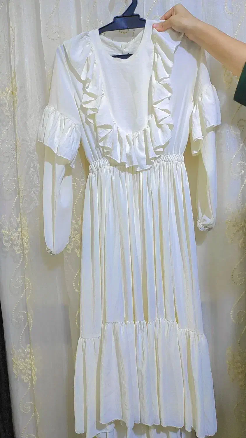 لباس سفید بلند|لباس|گرگان, |دیوار