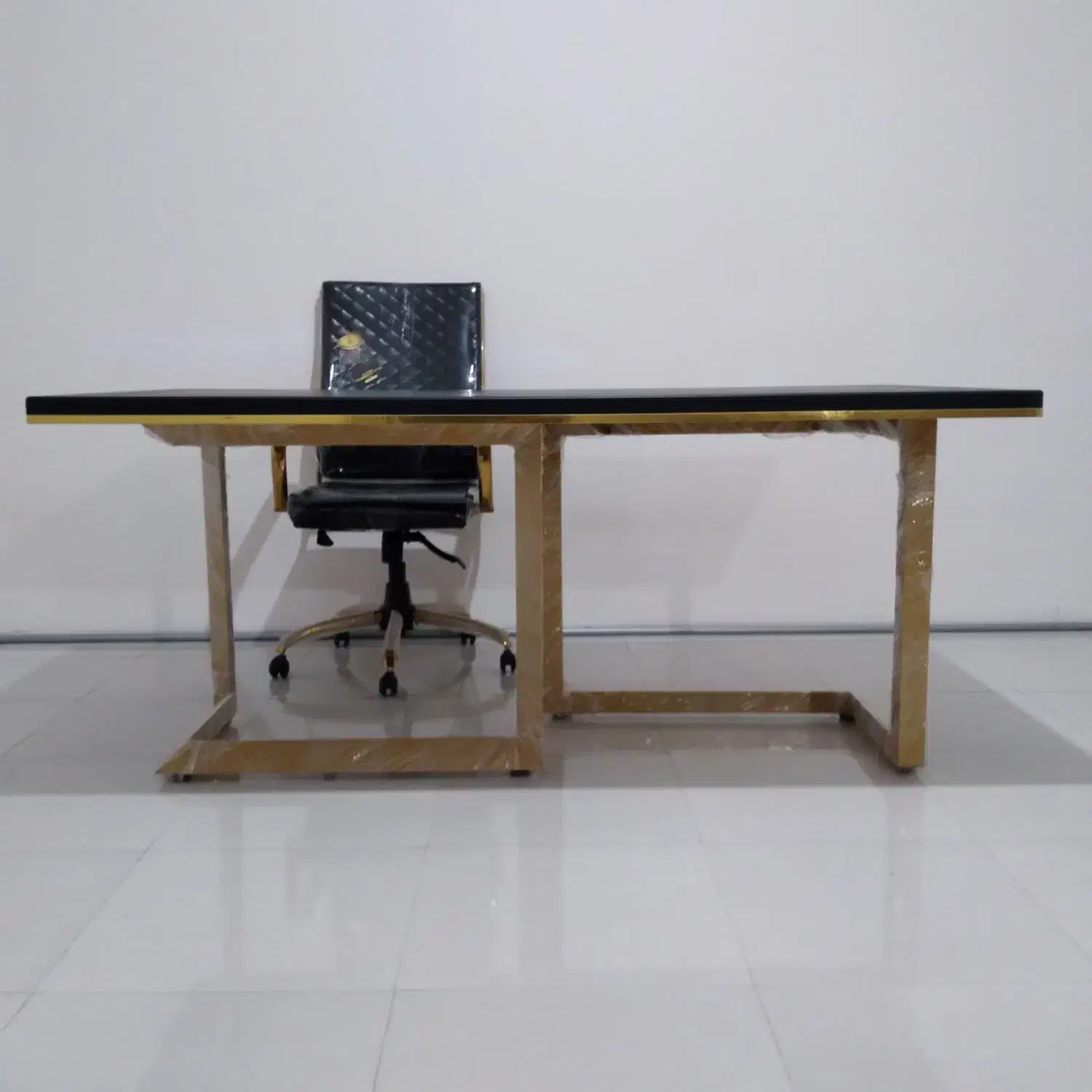 میز مدیریت و صندلی مدرن|مبلمان اداری|کرج, شاهینویلا|دیوار