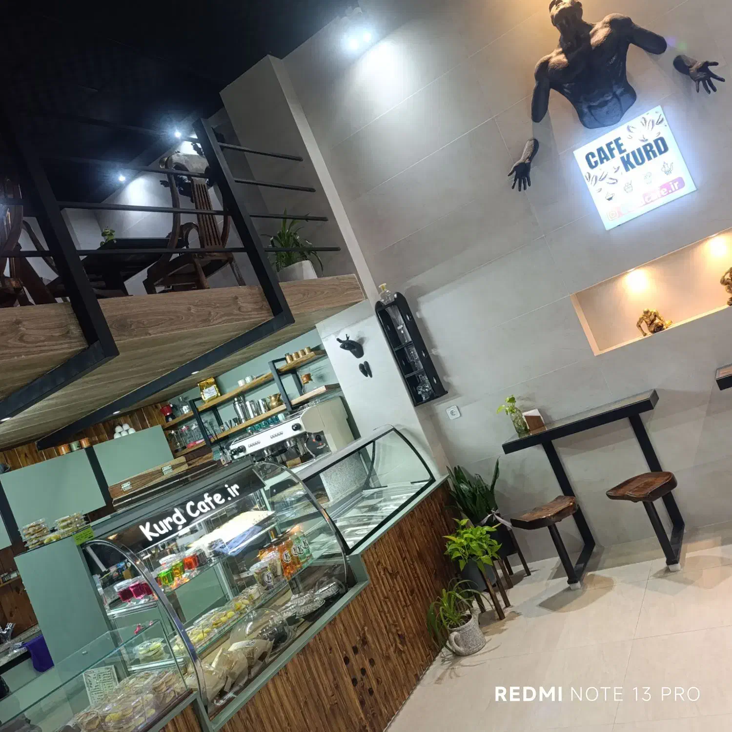 باریستا|استخدام خدمات فروشگاه و رستوران|بهبهان, |دیوار