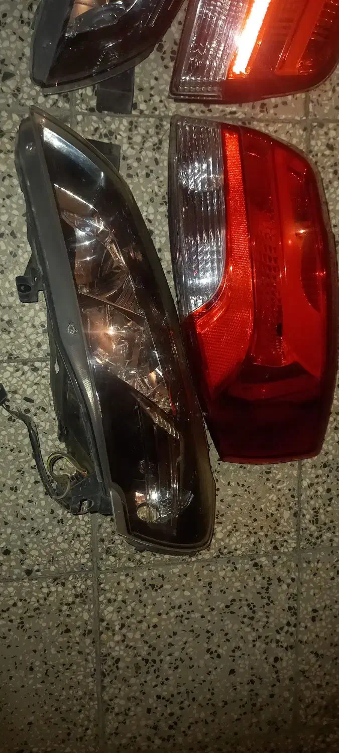 چراغ خطر وچراغ جلو رانا پلاس وچراغ خطر گلگیر سمند|قطعات یدکی و لوازم جانبی|شاهرود, |دیوار