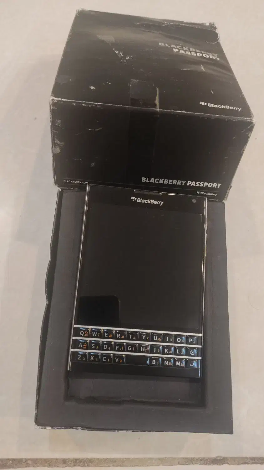 بلک بری پاسپورت|موبایل|کرج, باغستان|دیوار