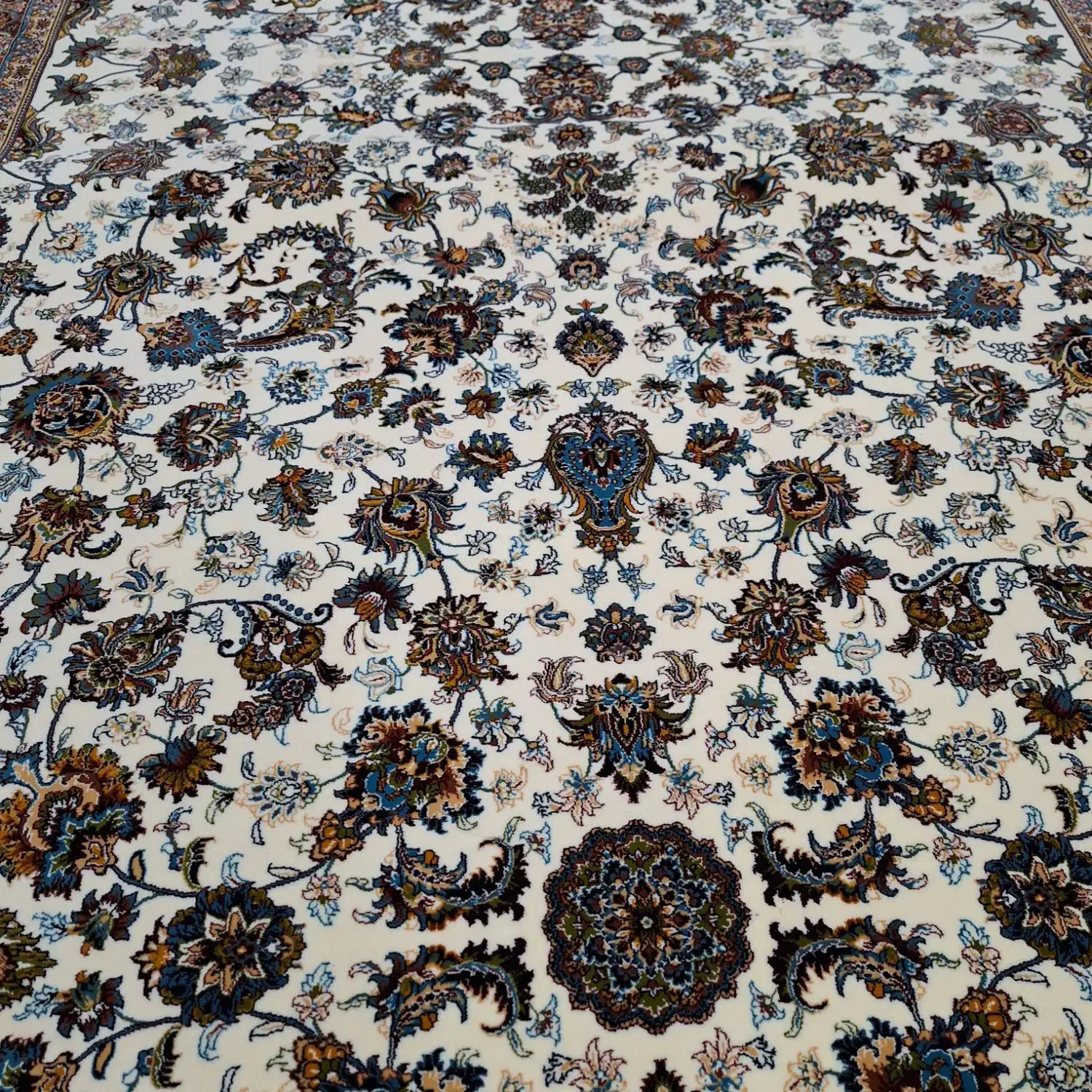 فرش ماشینی جنس خوب|فرش|قرچک, باقرآباد|دیوار