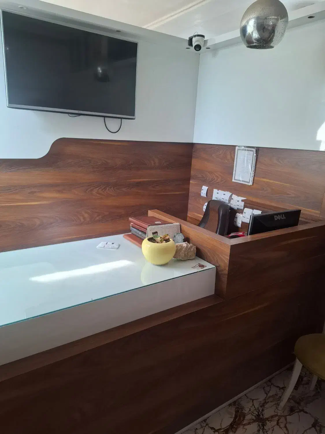 صندوقدار و فروشنده|استخدام خدمات فروشگاه و رستوران|فولادشهر, C4|دیوار