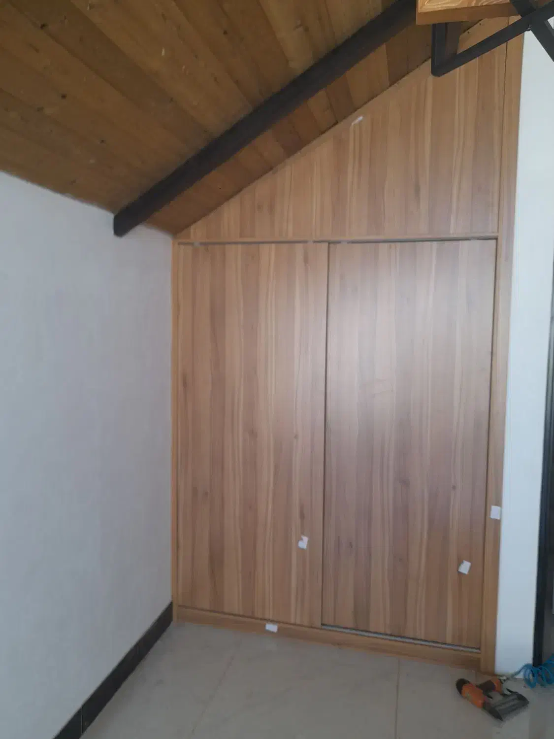 نصب واجرای دیوارکوب قرنیز سقف کاذب|خدمات پیشه و مهارت|اصفهان, احمدآباد|دیوار